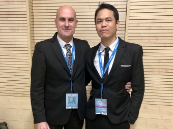 Dr. Oscar Vidal (Hospital Clinic de Barcelona) i Dr. Sasanakietkul (Police Hospital, Bangkok)